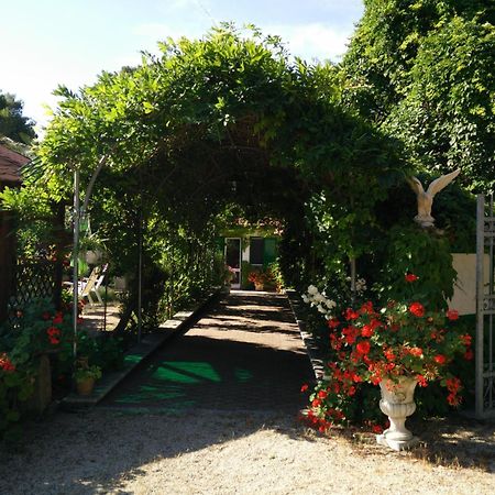 Residenza Villa I Nidi サンタ・カテリーナ エクステリア 写真