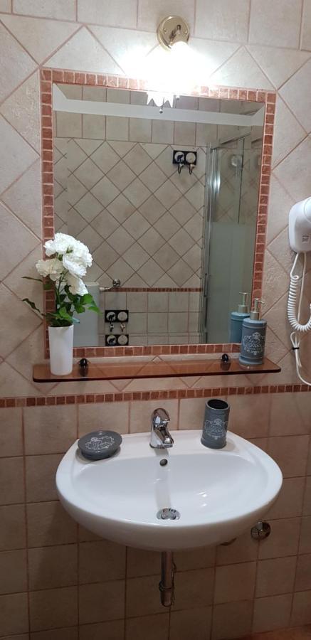 Residenza Villa I Nidi サンタ・カテリーナ エクステリア 写真