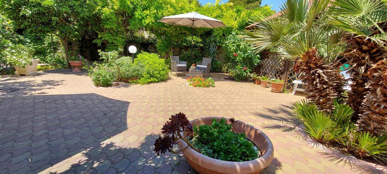 Residenza Villa I Nidi サンタ・カテリーナ エクステリア 写真